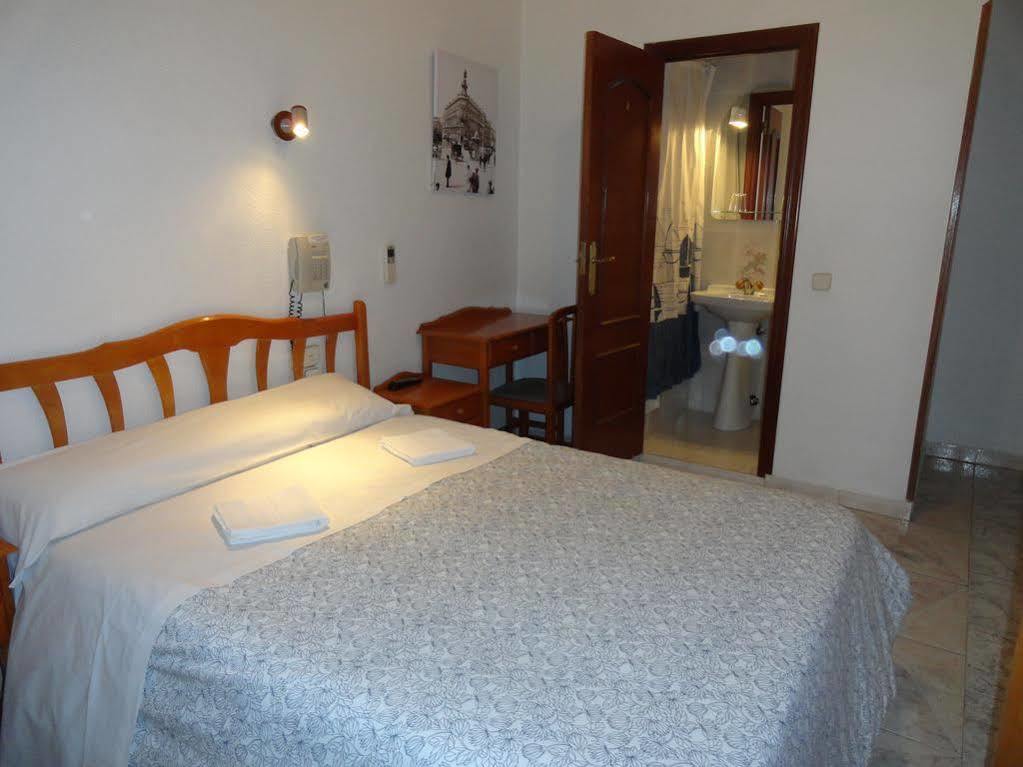 Hostal Fuencarral Kryse Madrid Exteriér fotografie